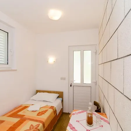 Katarina Guest house