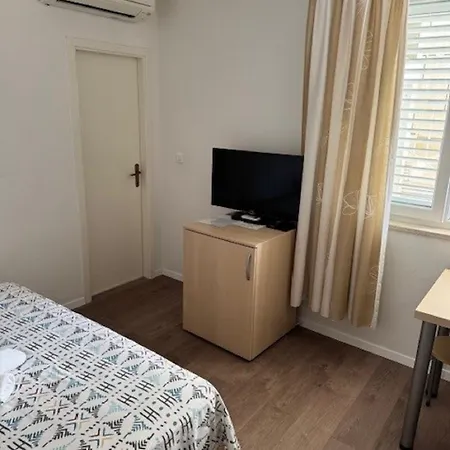 Katarina Guest house 3*